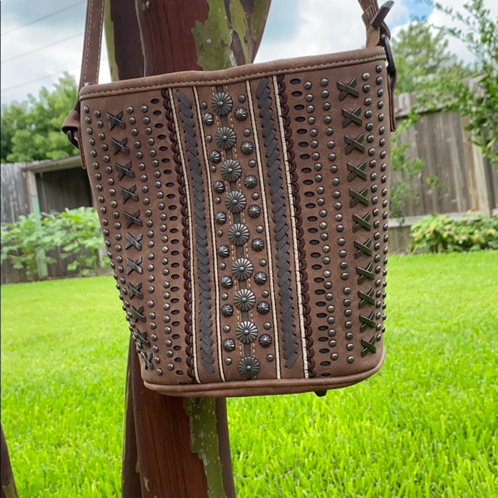 Montana West Leather Embroidered Cross Body Bag